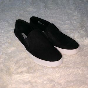 Steve Madden Slip Ons